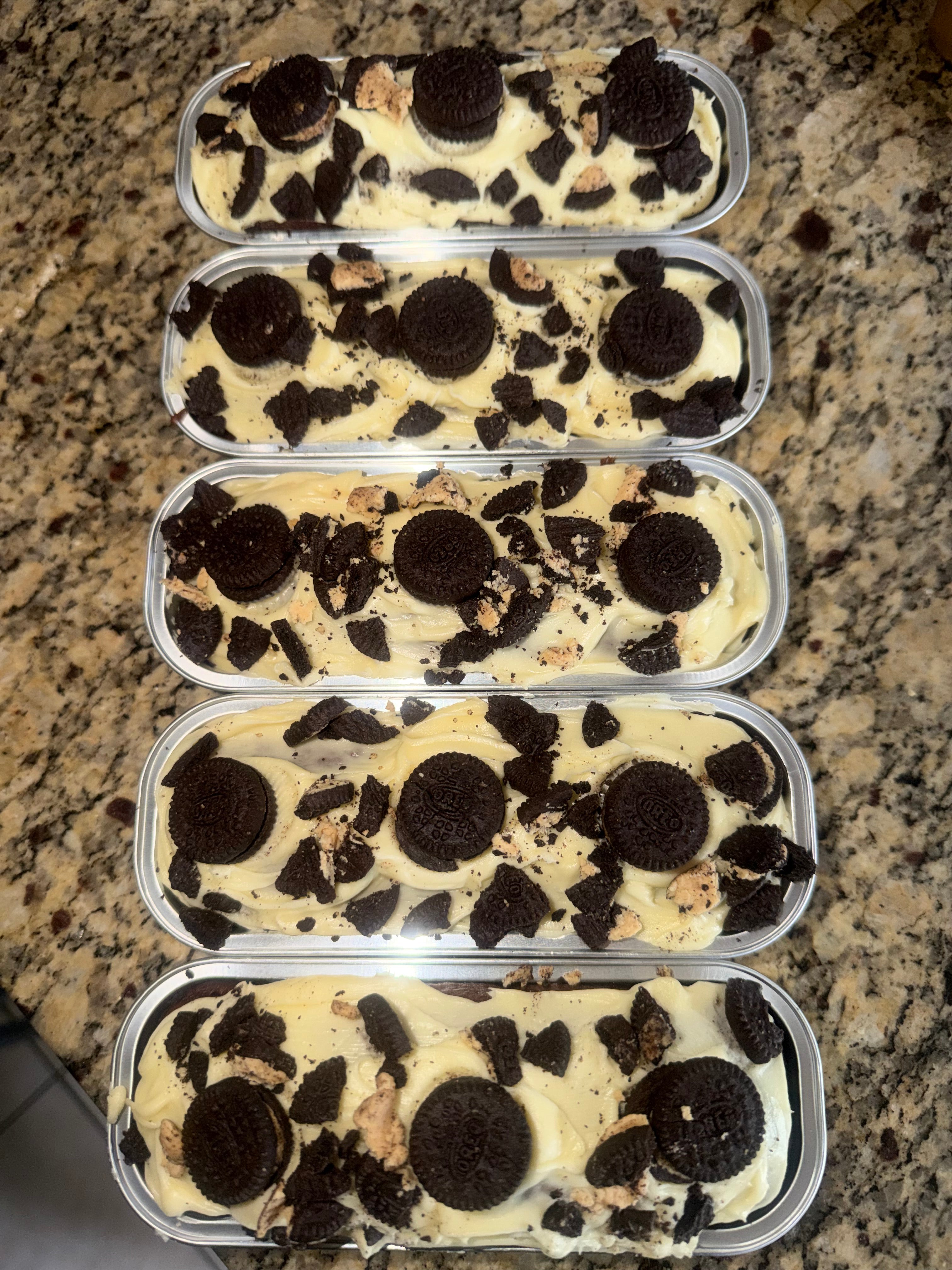 Peanut butter Oreo cake