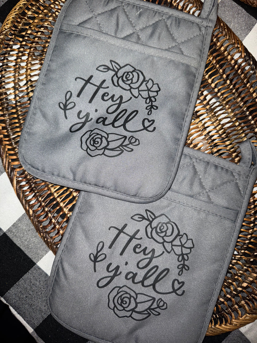 POT HOLDERS